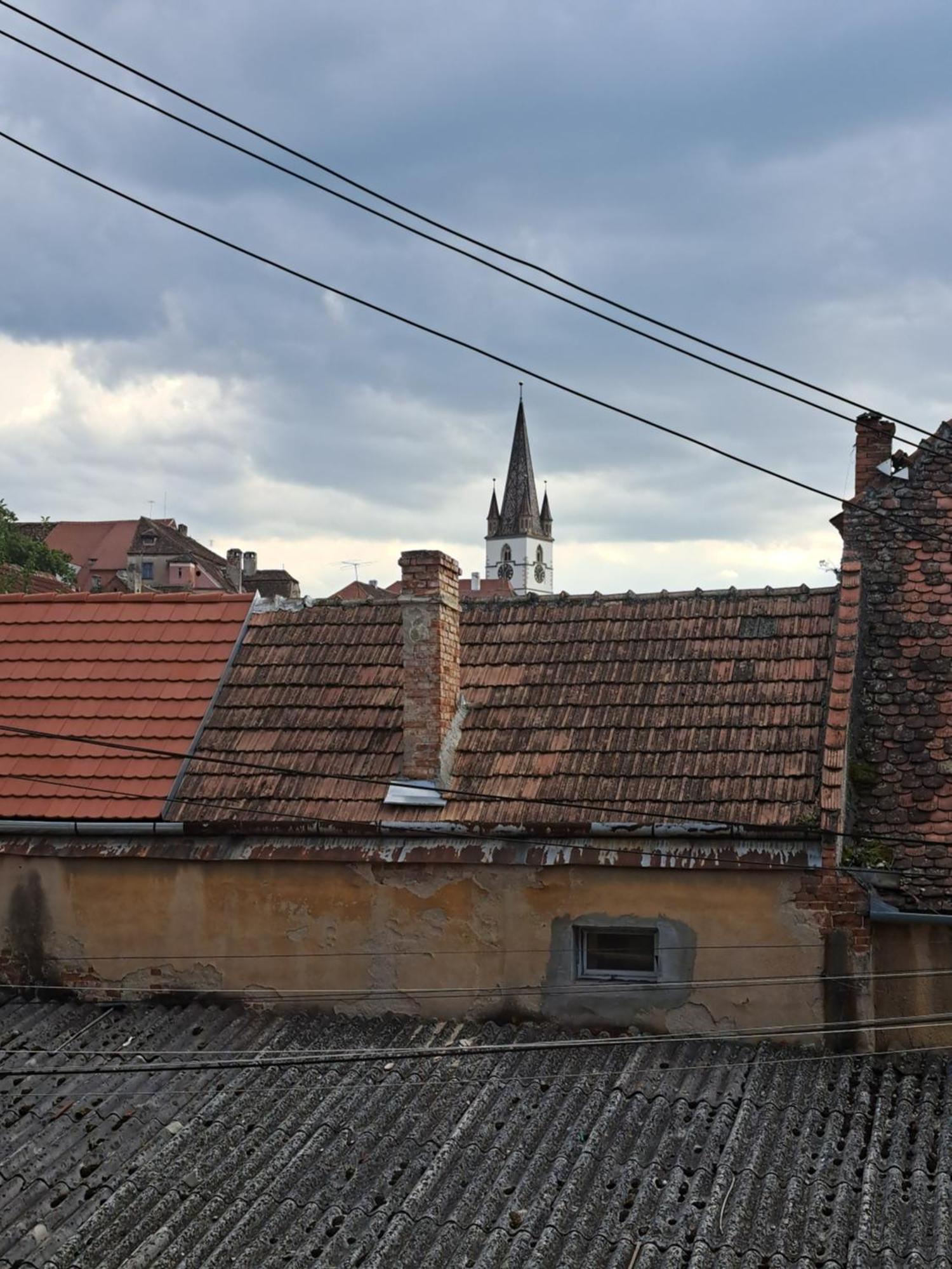 Free Garage In The Center-Delicia 4 Studio! Hermannstadt Exterior foto